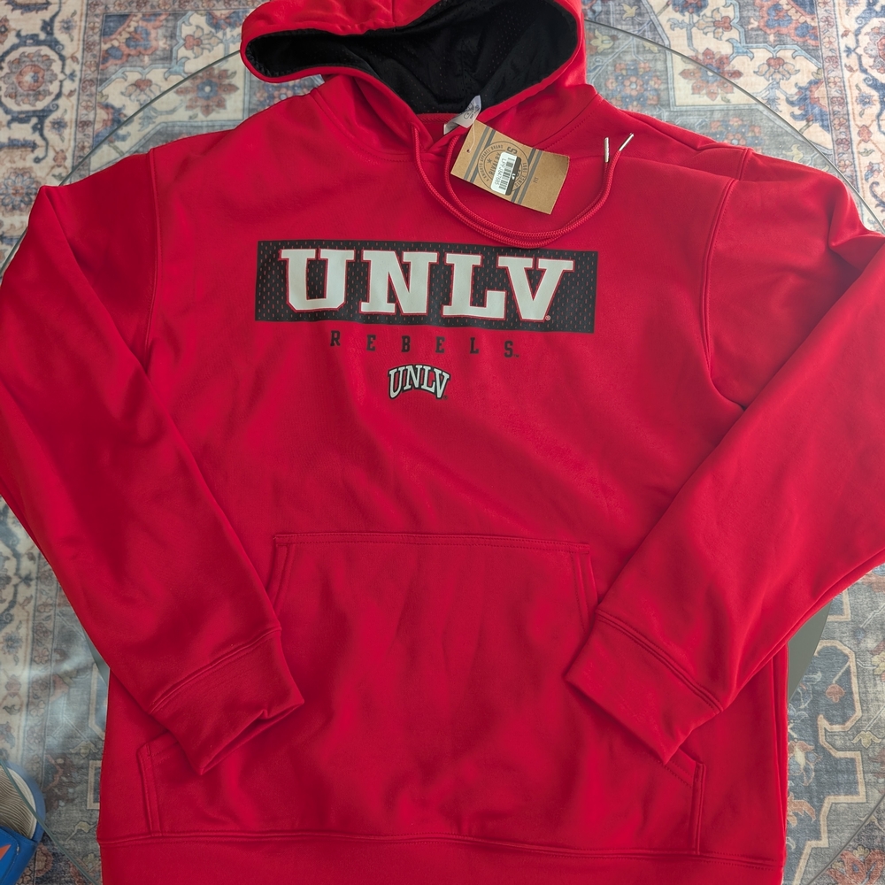 Rivalry Threads Red UNLV Rebels Hoodie - Picture 3 of 13
